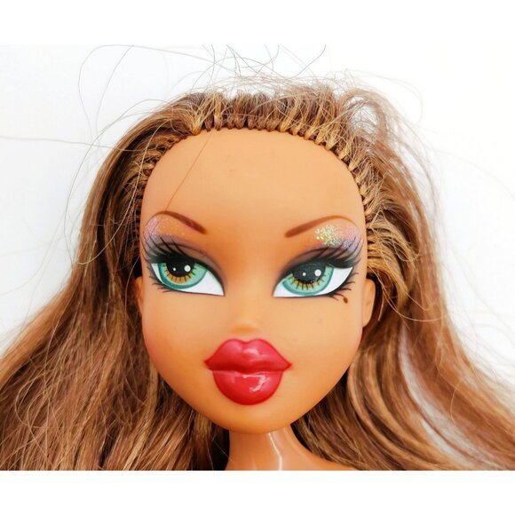 Bratz Dolls MGA Nude As Is Mixed Lot of 5 Vintage Dolls - Picture 5 of 7